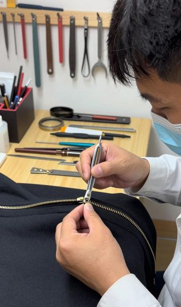 奢侈品修复哪里可以学_奢侈品修复学徒难吗_奢侈品修复学多久才会
